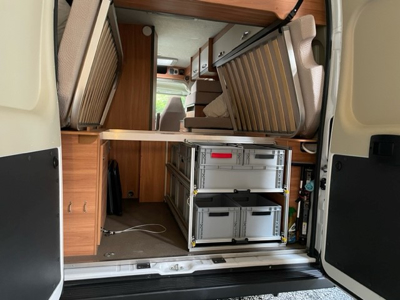 schuifladesysteem buscampers